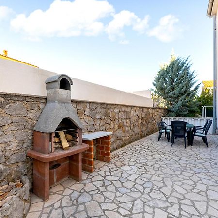 Apartments Aisa* Countryside Holiday Just 500M From The Beach! Krk Town Bagian luar foto