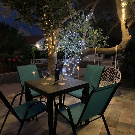 Apartments Aisa* Countryside Holiday Just 500M From The Beach! Krk Town Bagian luar foto