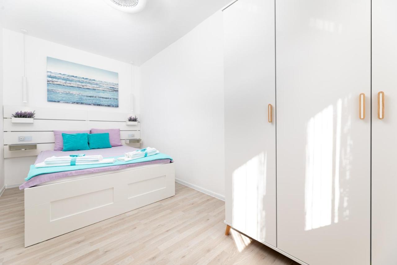 Apartments Aisa* Countryside Holiday Just 500M From The Beach! Krk Town Bagian luar foto