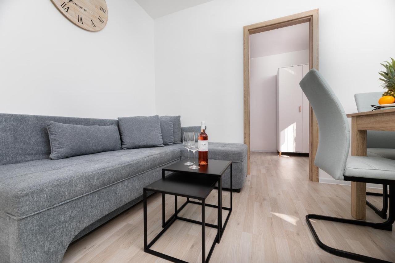 Apartments Aisa* Countryside Holiday Just 500M From The Beach! Krk Town Bagian luar foto